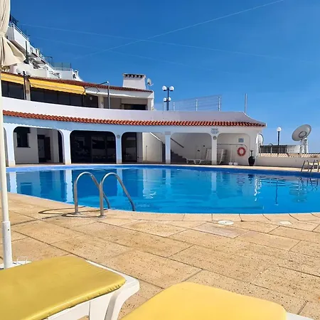 Albufeira, Blue Wave Retreat 64 Apartamento *